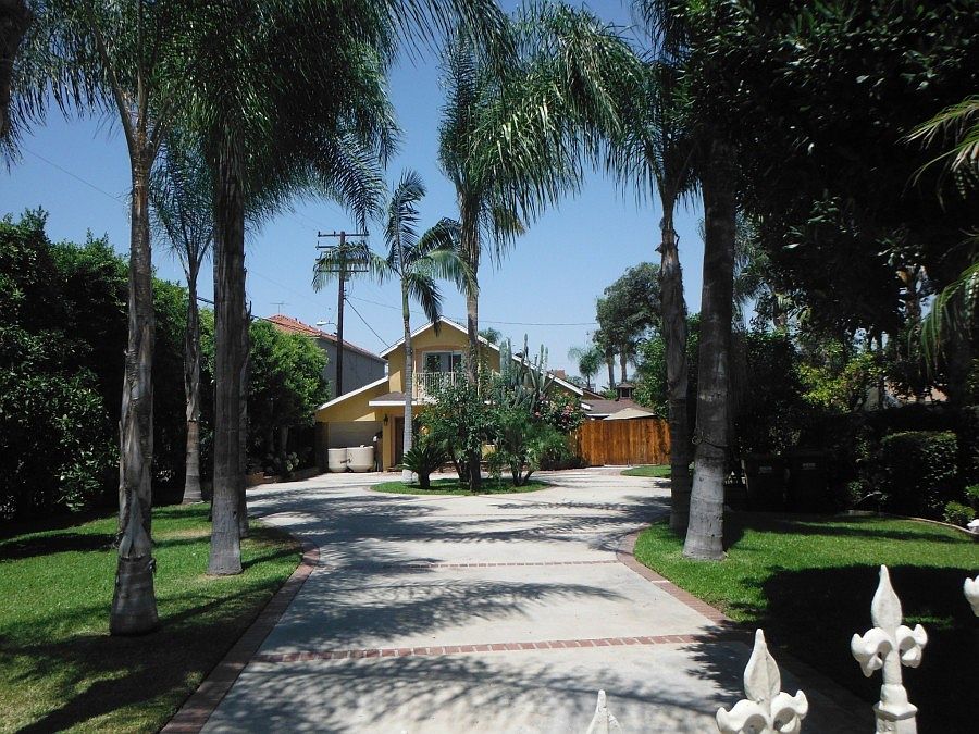 1st image of 8517 Manzanar Ave