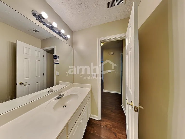4960 Hopeland Dr — Photo 13