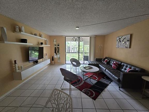 2nd image of 5160 Las Verdes Circle #217