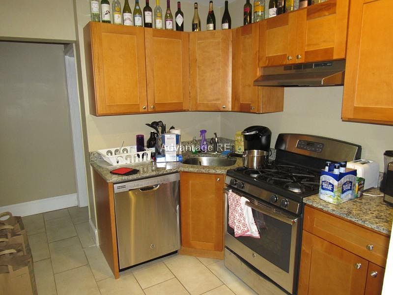 1st image of 325 Saint Paul St #3
