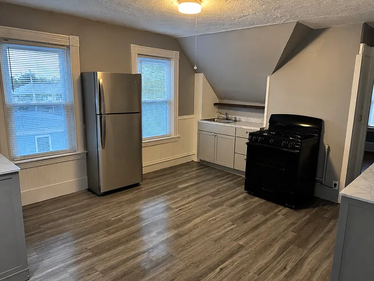 52 Winter St #3 — Photo 9