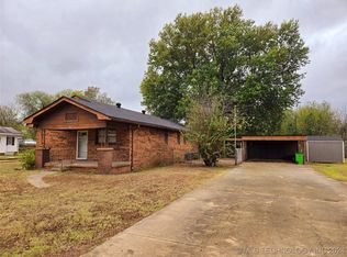 801 N 4th St, Okemah, OK 74859