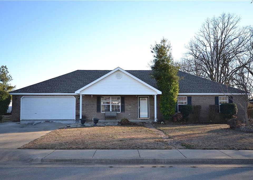 1st image of 509 Shady Acres Ln