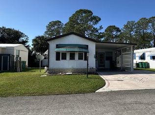 28 Royal Dr, Eustis, FL 32726