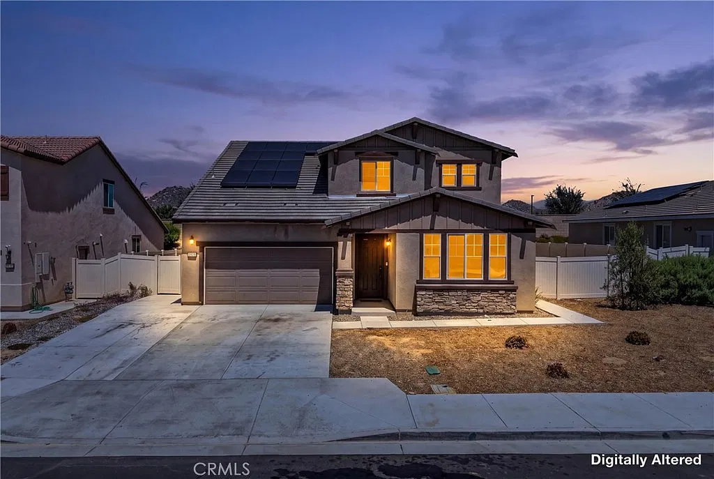 4 bed, 3.5 bath, 2617 sqft, $3,900 — Photo 1