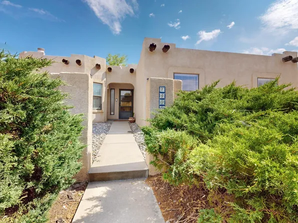 7400 Lynwood Dr NW, Albuquerque, NM 87120