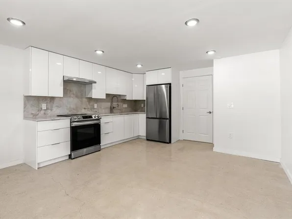 2865 SW 16th St #4, Fort Lauderdale, FL 33312