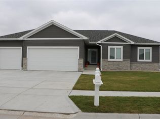 2118 Sheridan Dr, Norfolk, NE 68701