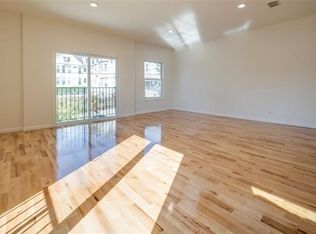 90 Randolph Ave #2, Jersey City, NJ 07305
