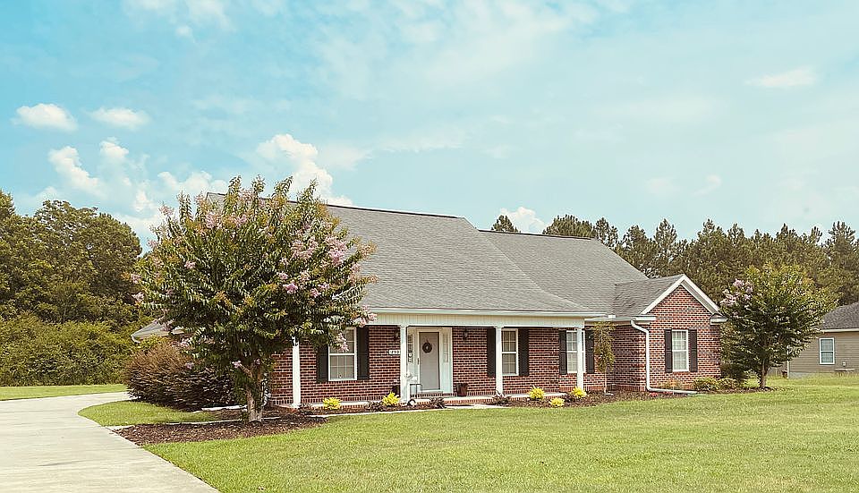 1st image of 250 Canterberry Pl