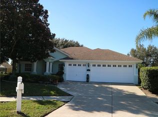 1002 Sawgrass Dr, Tarpon Springs, FL 34689