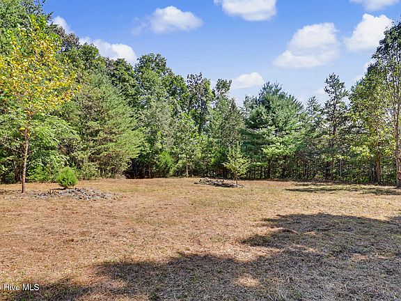 2nd image of 1271 Andrews Road