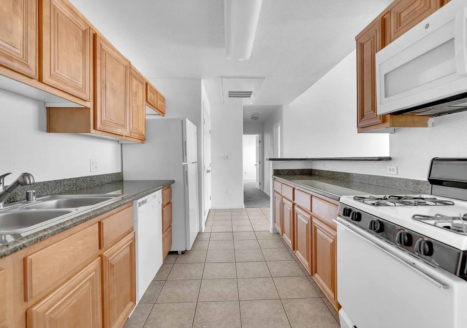 Southwest Ranch Condominiums — Photo 4