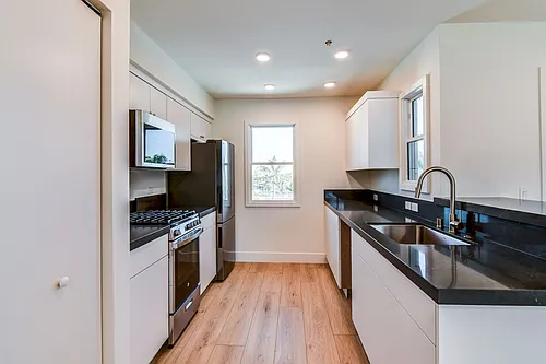 Floor plan 3944-402