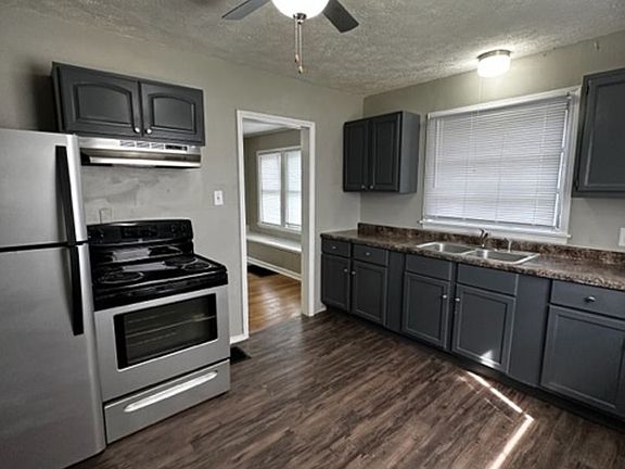 4th image of 1216 S Pershing Dr