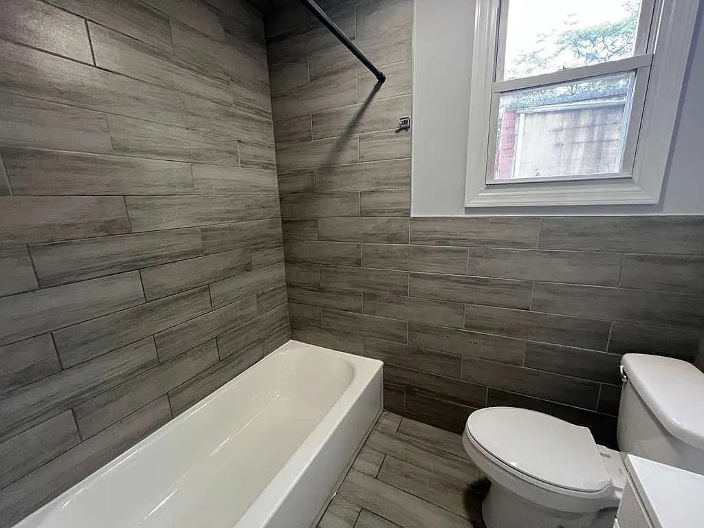 194 W Broadway #2F — photo 7 of 7