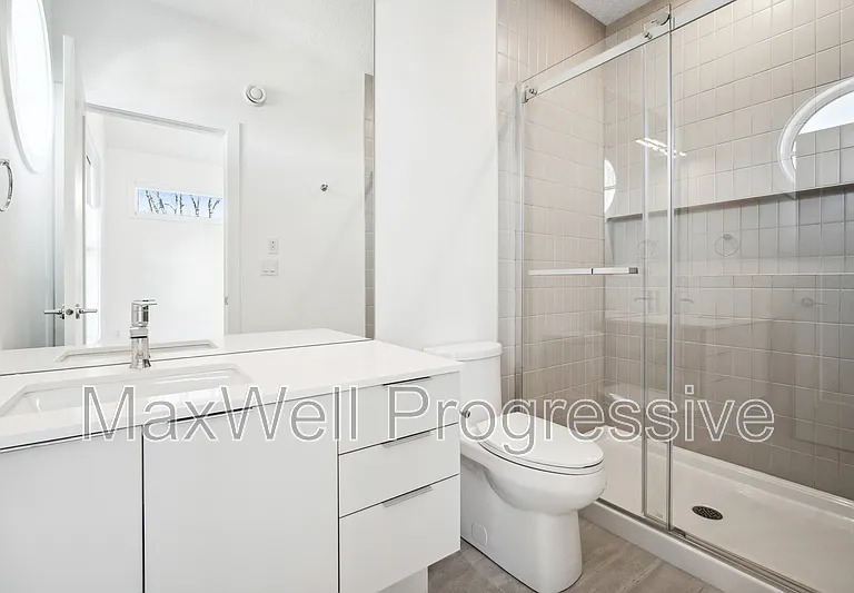 11109 51st St NW #MAIN — Photo 9