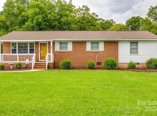 5811 Willowbrook St, Fort Lawn, SC 29714