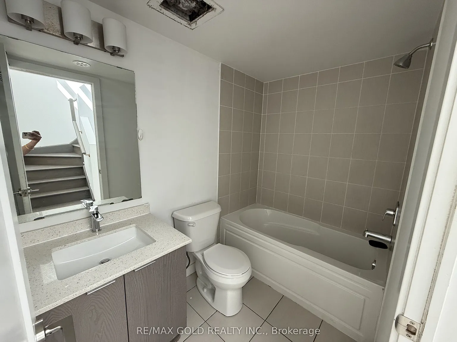 4 bed, $2,800 — Photo 4