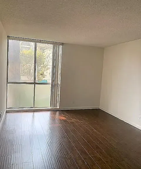 1932 Overland Ave #209 — Photo 10
