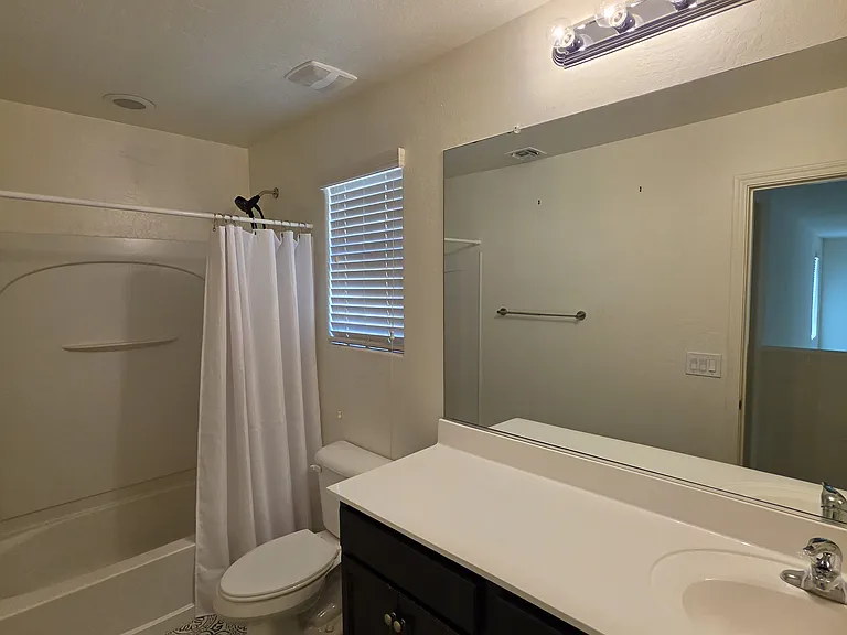 2756 E Hickory St — Photo 27
