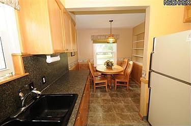 3rd image of 487 E 329th St