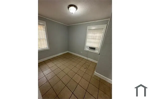 Building Photo - 2534 Moncrief Rd