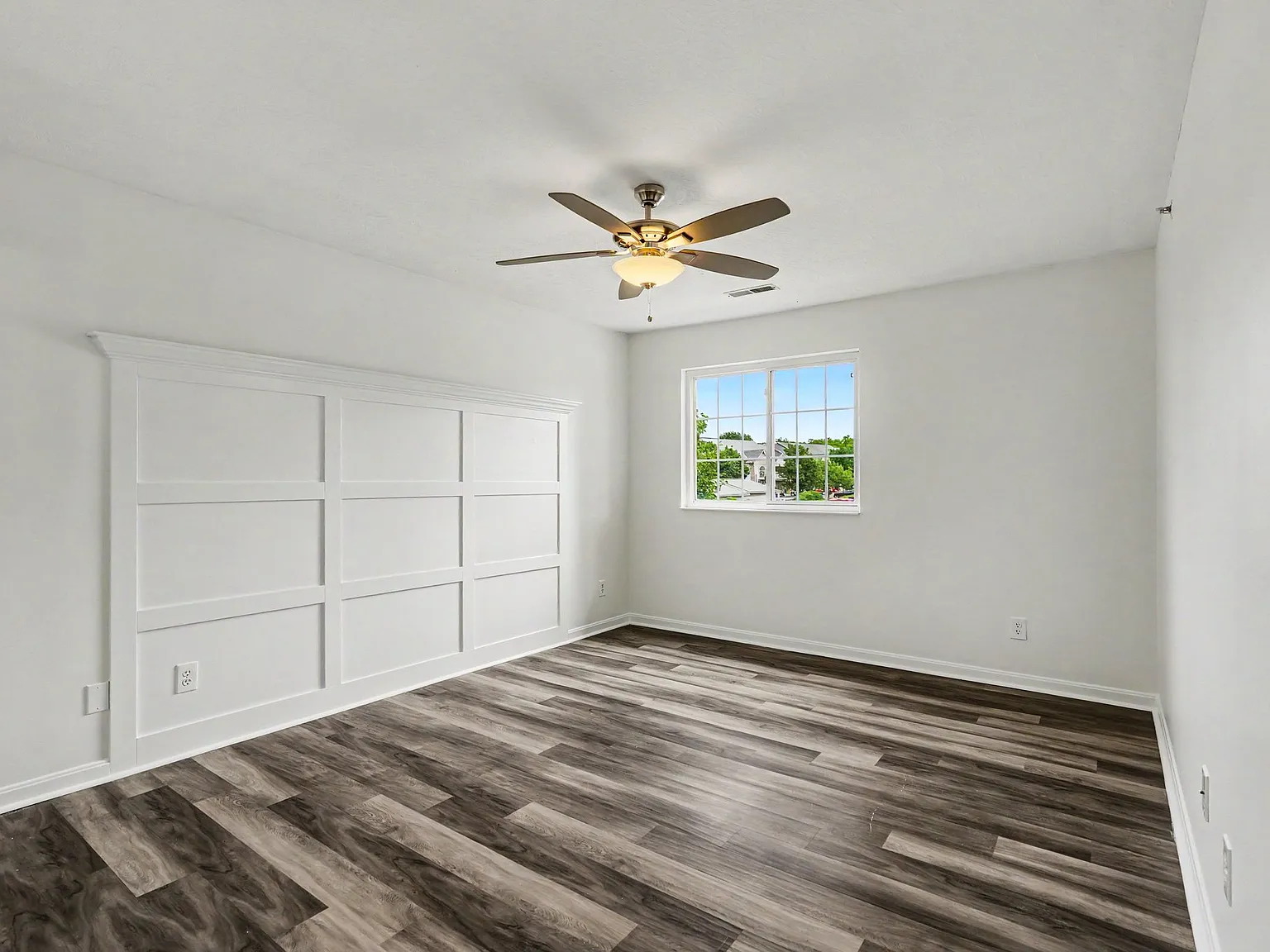 2 bed, 980 sqft, $1,500 — Photo 3