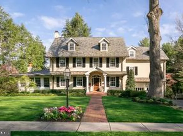 201 E Oak Ave, Moorestown, NJ 08057