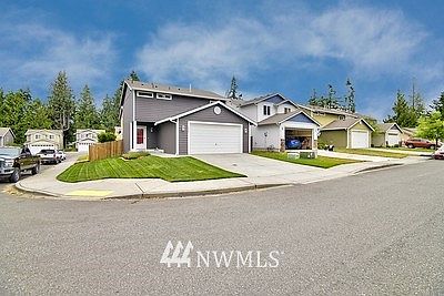 2nd image of 3534 Ocasta Street NE