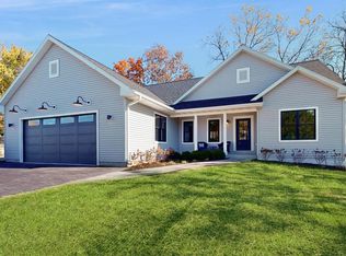 N3242 Hickory Rd, Lake Geneva, WI 53147