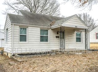 10522 E 10th St S, Independence, MO 64053