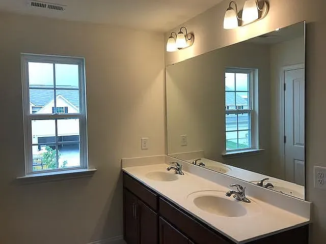 Common bathroom secondfloor