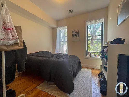 Rented by Brooklyn Rentals NYC | media 5