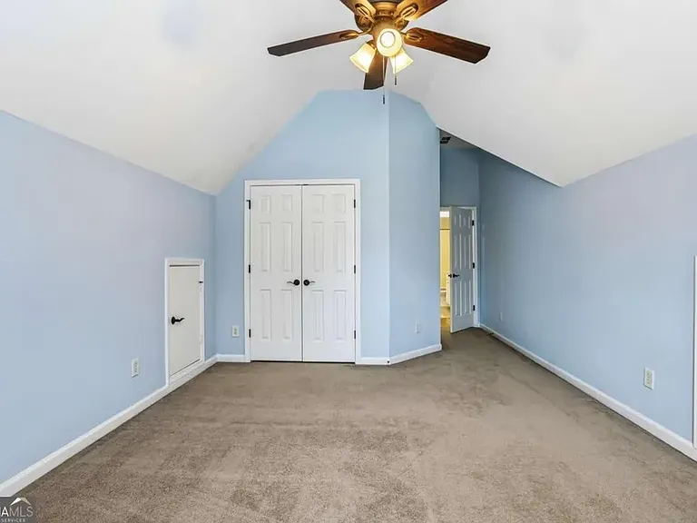 810 Freedom Way — Photo 41
