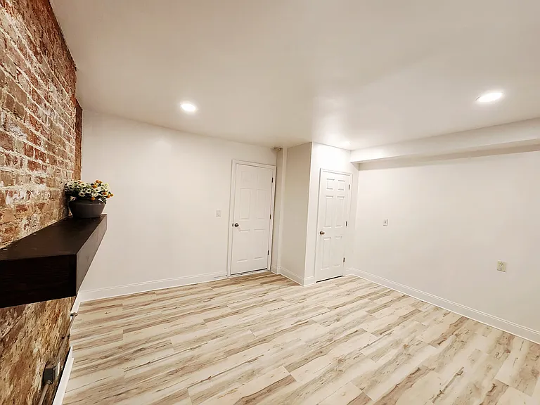 500 Weiher Ct #1 — Photo 9