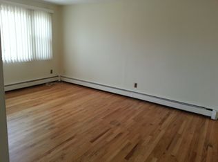 927 Lakeville Road #FL 2ND, New Hyde Park, NY 11040