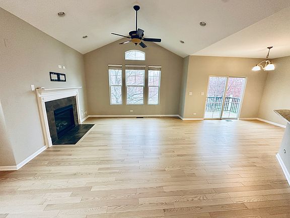 3rd image of 603 Grosvenor Ln