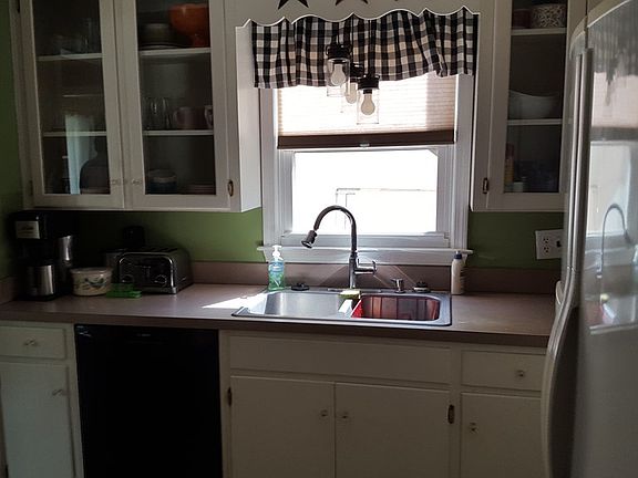 5th image of 117 Valley Dr
