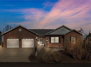 1114 Volek Ct, Delmont, PA 15626
