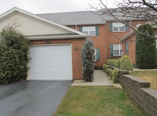 106 Sutherland Rd, Lancaster, PA 17603