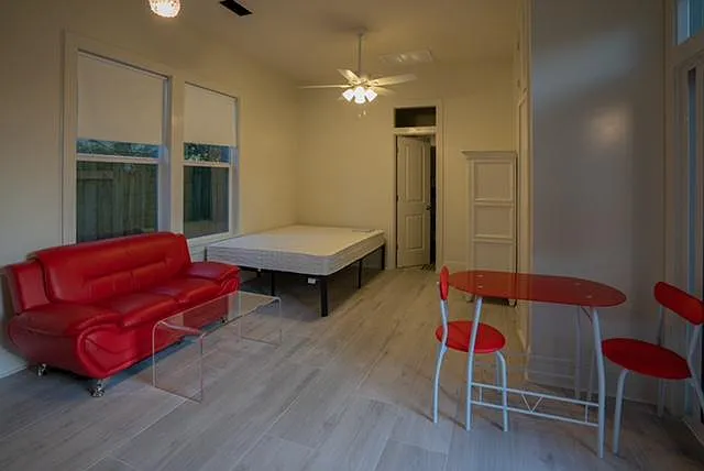 1019 Adams St #E — Photo 18