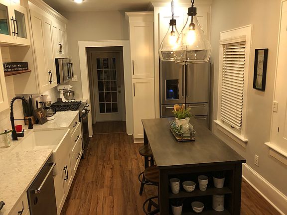 5th image of 1412 Ferris Ave