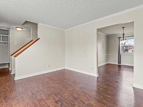 3rd image of 249 Leighway Dr
