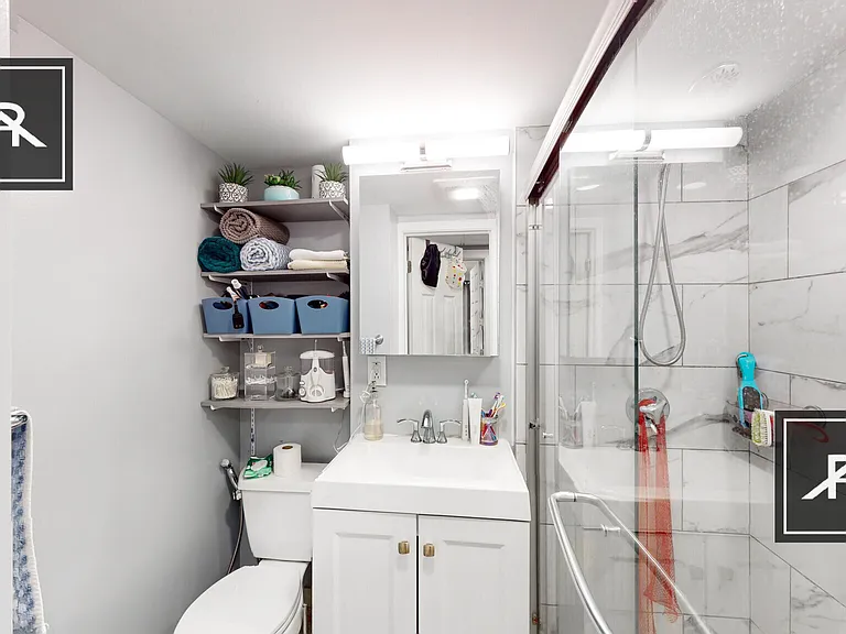17 Glenville Ave #B5 — Photo 13
