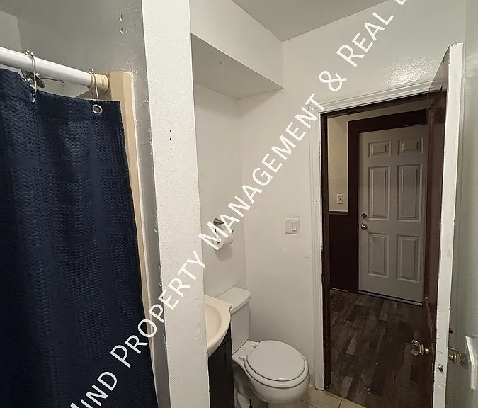 136 Social St #3R — Photo 11