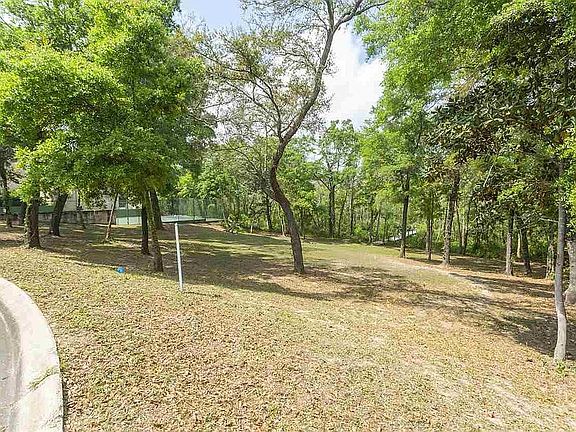 3rd image of 1144 Ellison Dr