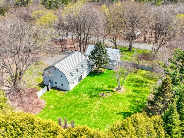 990 Pond Road, Sidney, ME 04330