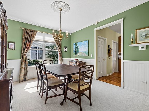 4th image of 2312 W Cascade Cir