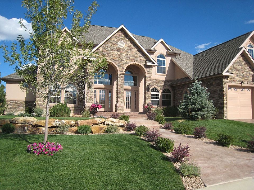 Luxurious home in Brown Ranch